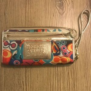 Authentic Coach Poppy Wallet/wristlet